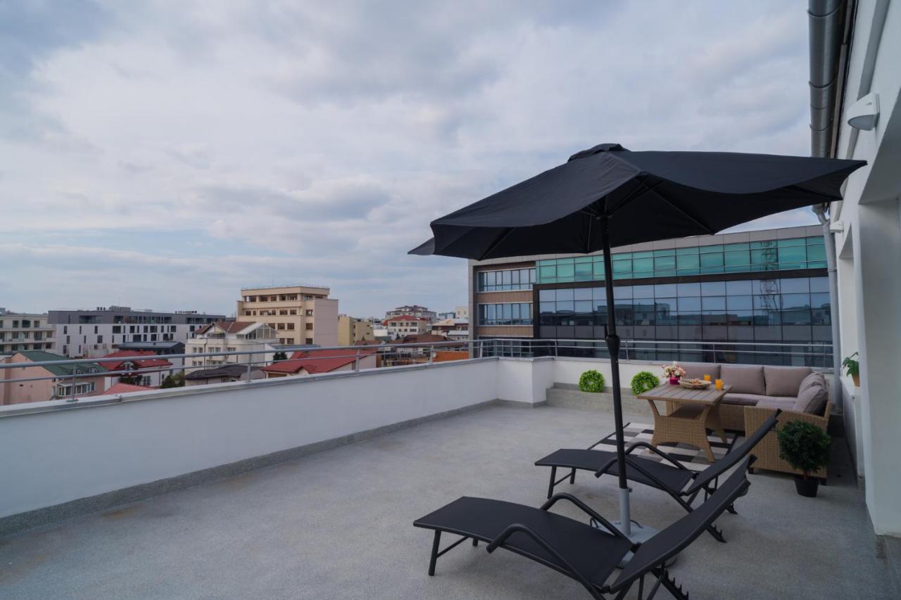 Penthouse With Huge Rooftop Terrace & City View Bucharest Exterior photo
